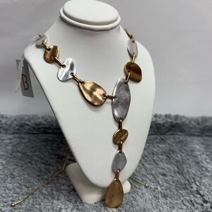 Elegant Gold and Silver Necklace‎ Adjustable With Easy Clasp. New With Tags